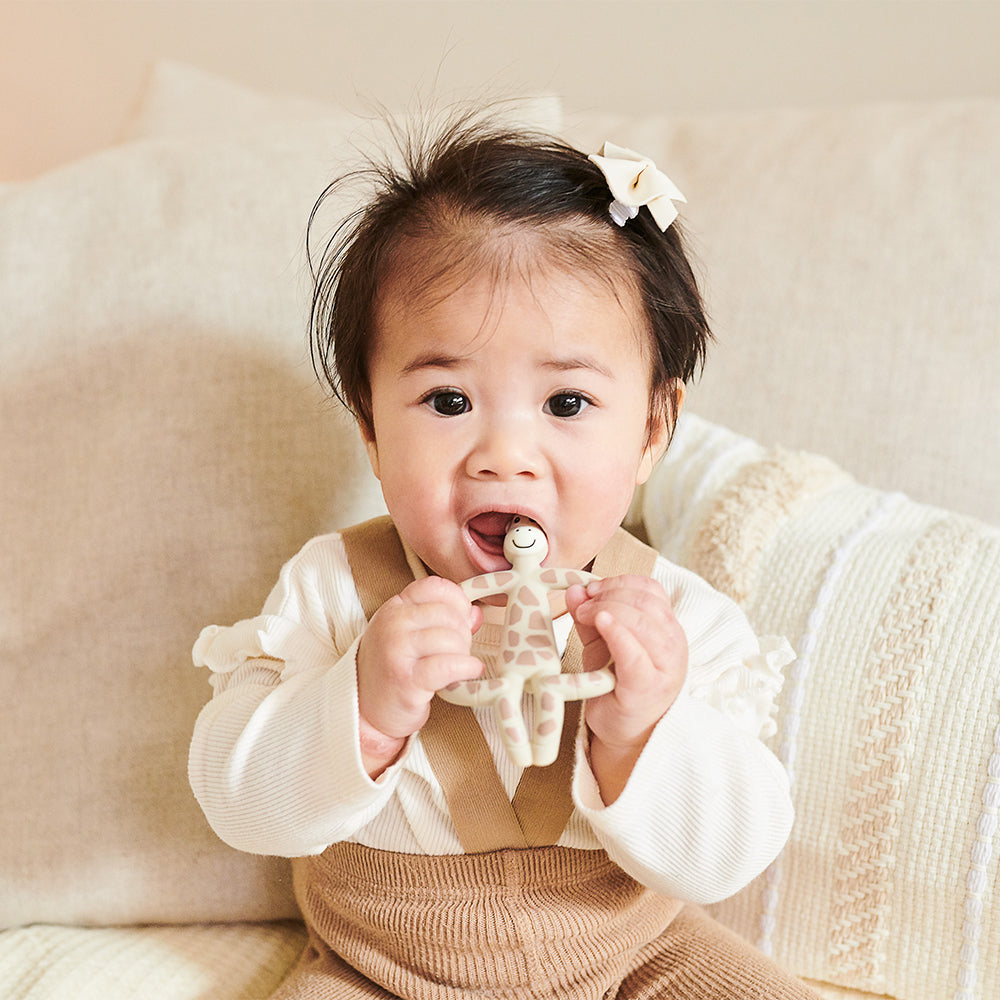 Matchstick Monkeys - Animal Teether - Gigi Giraffe - girl teething