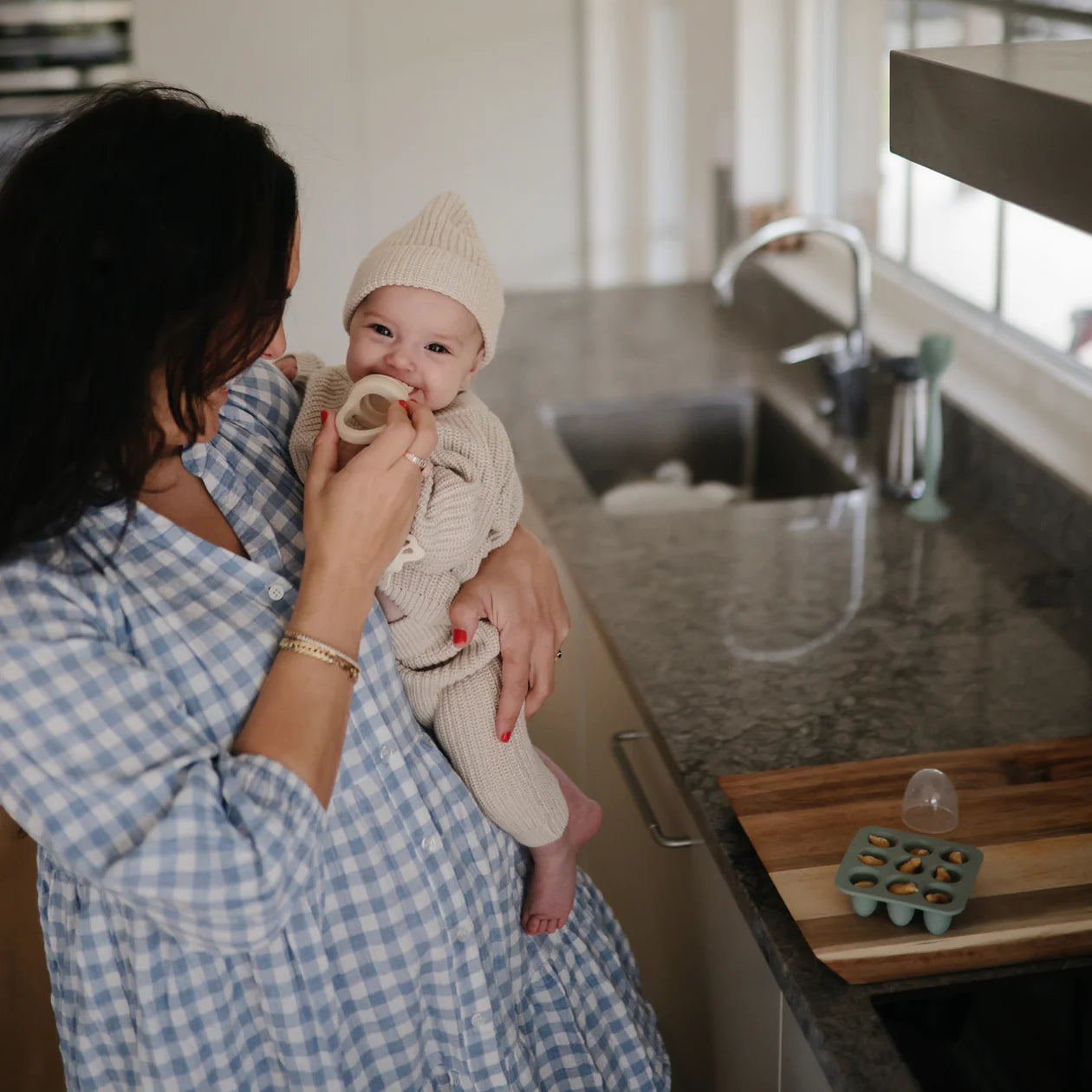 Mushie - Silicone Food Feeder - Shifting Sand - baby and mama