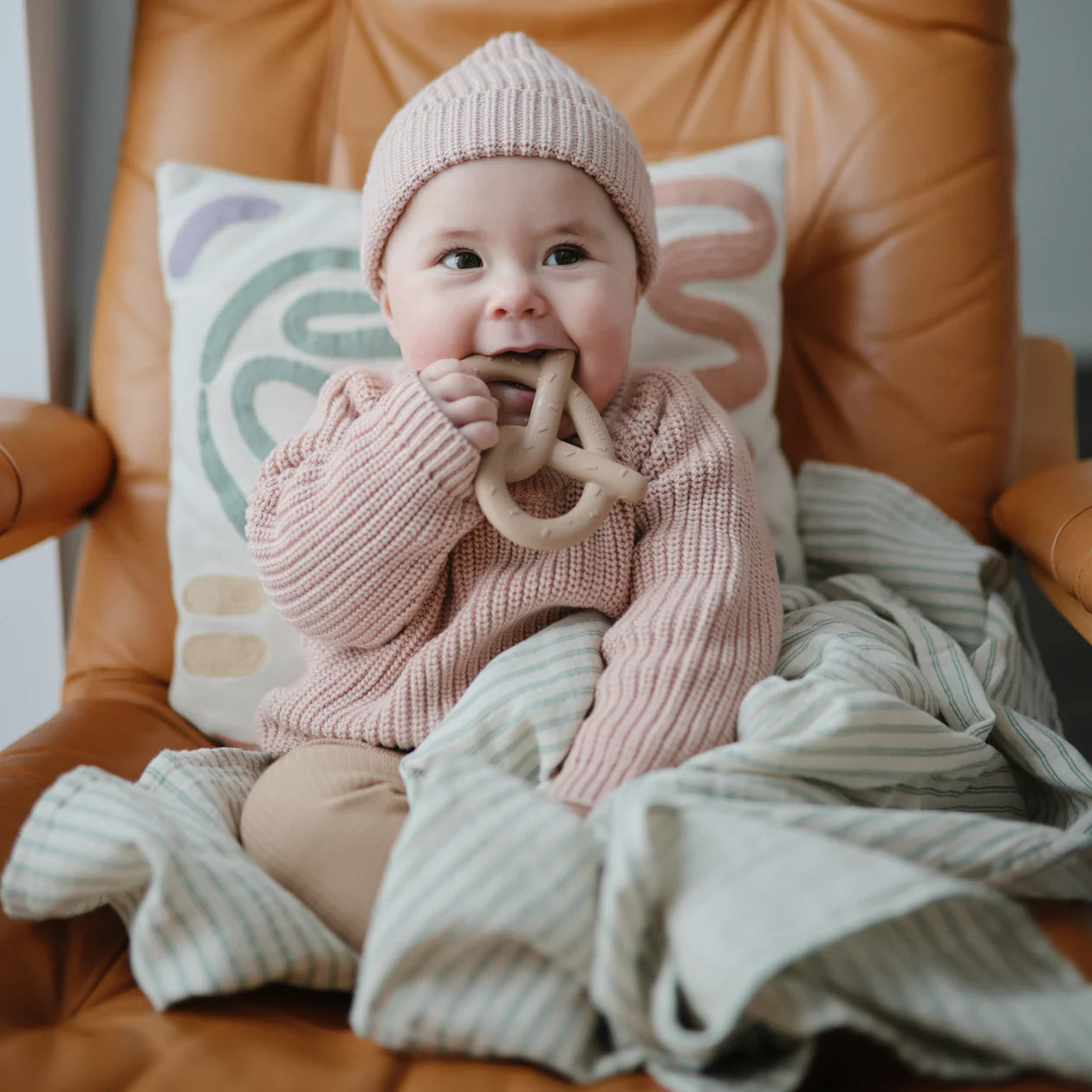Mushie - Pretzel Teether - baby - sensory chew toys