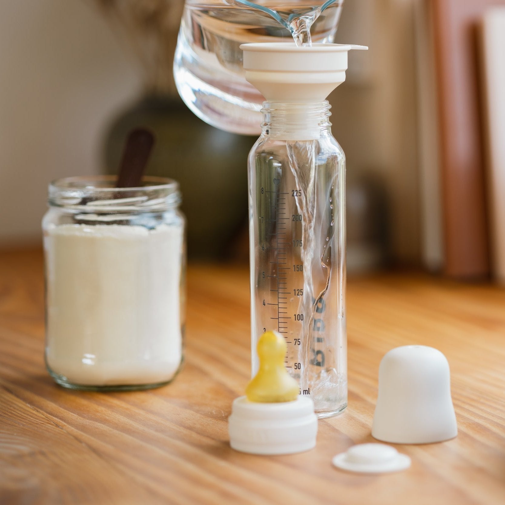 BIBS baby bottle IVORY 225ml - funnel pouring - latex nipple baby bottle