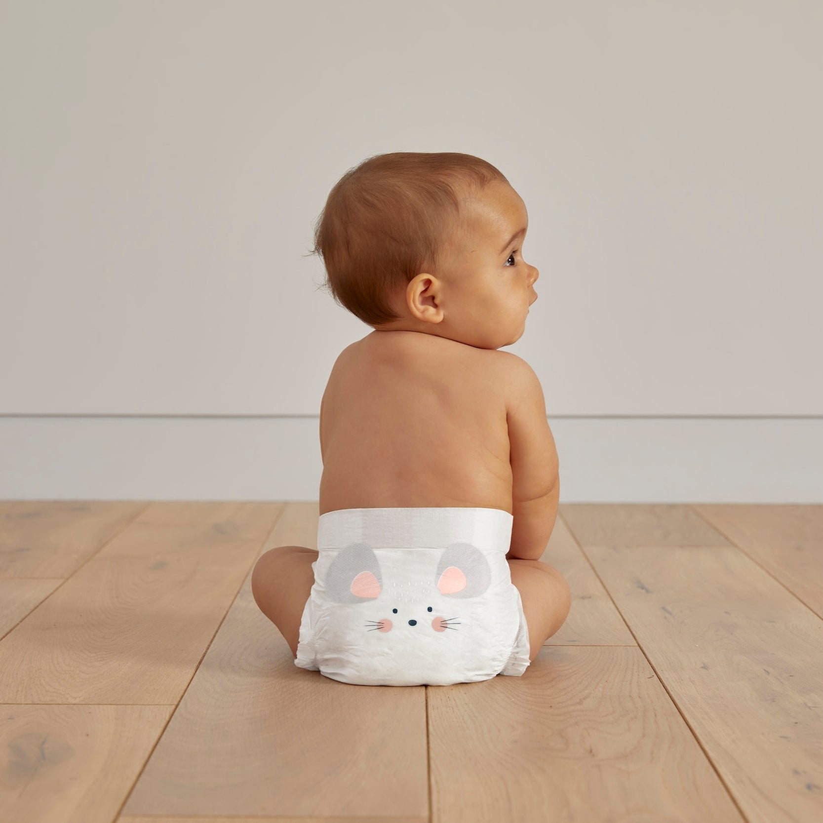 Kit & Kin nappy size 2 - baby sitting - baby nappy - cute nappies